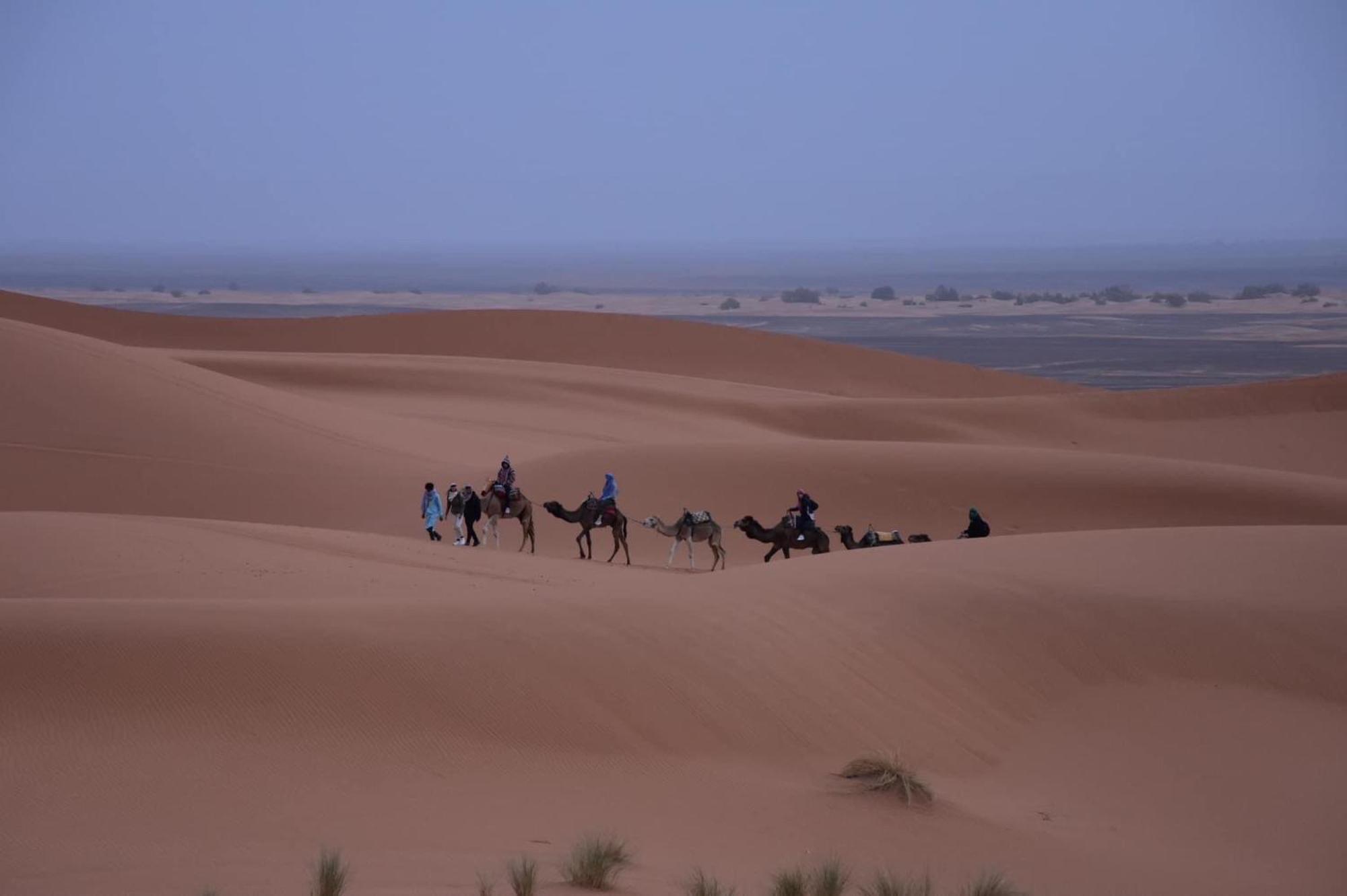Merzouga Moonlight Desert Camp Екстериор снимка