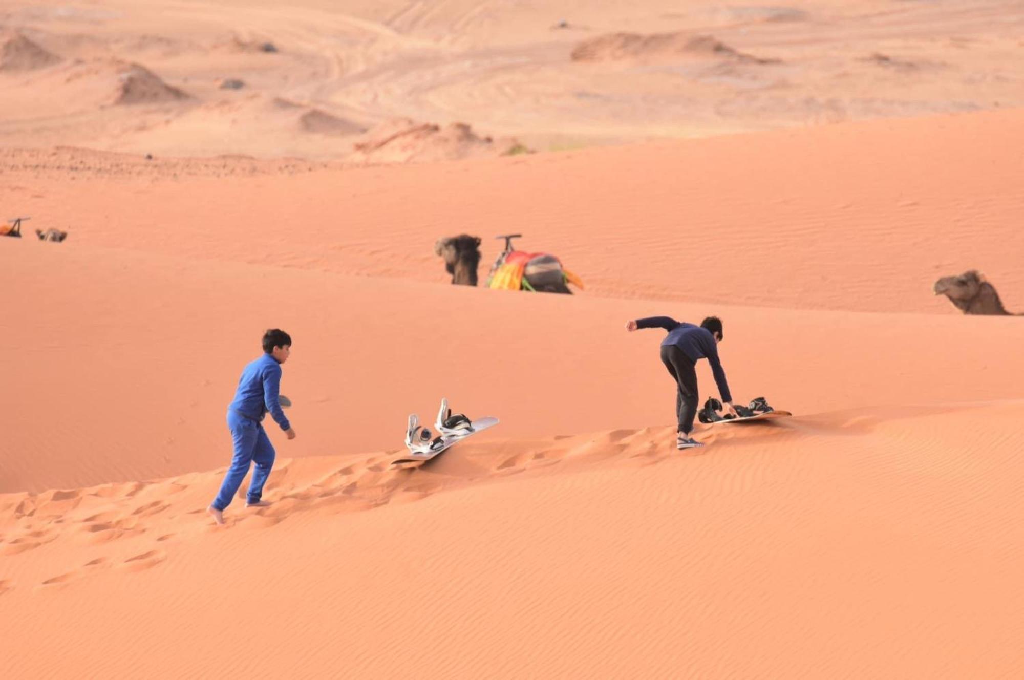 Merzouga Moonlight Desert Camp Екстериор снимка