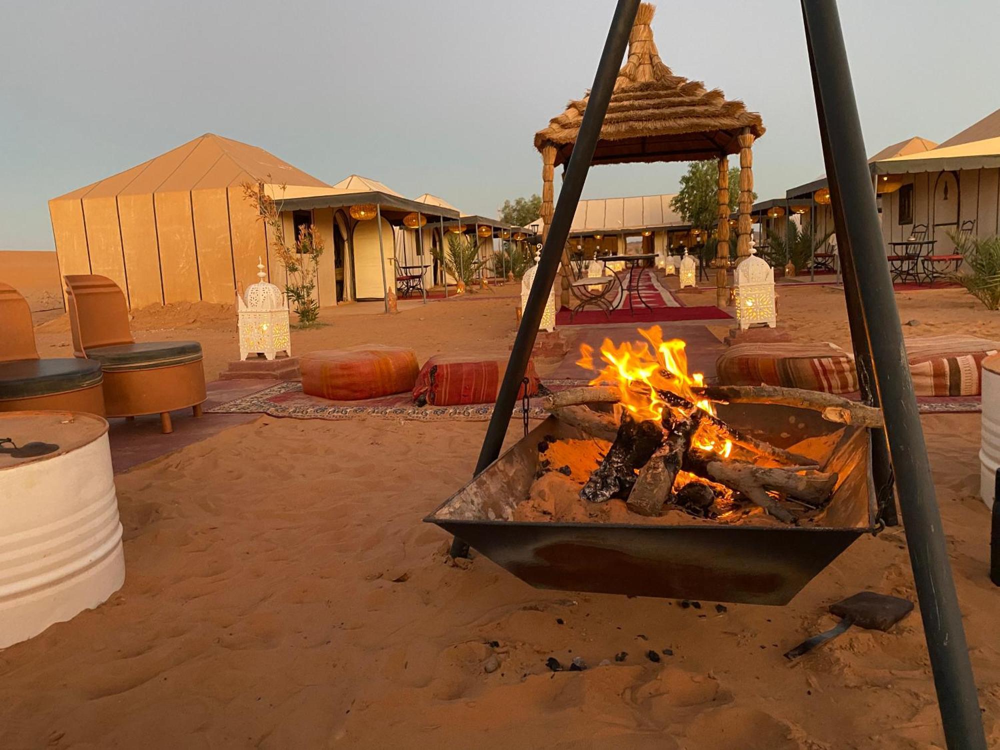 Merzouga Moonlight Desert Camp Екстериор снимка